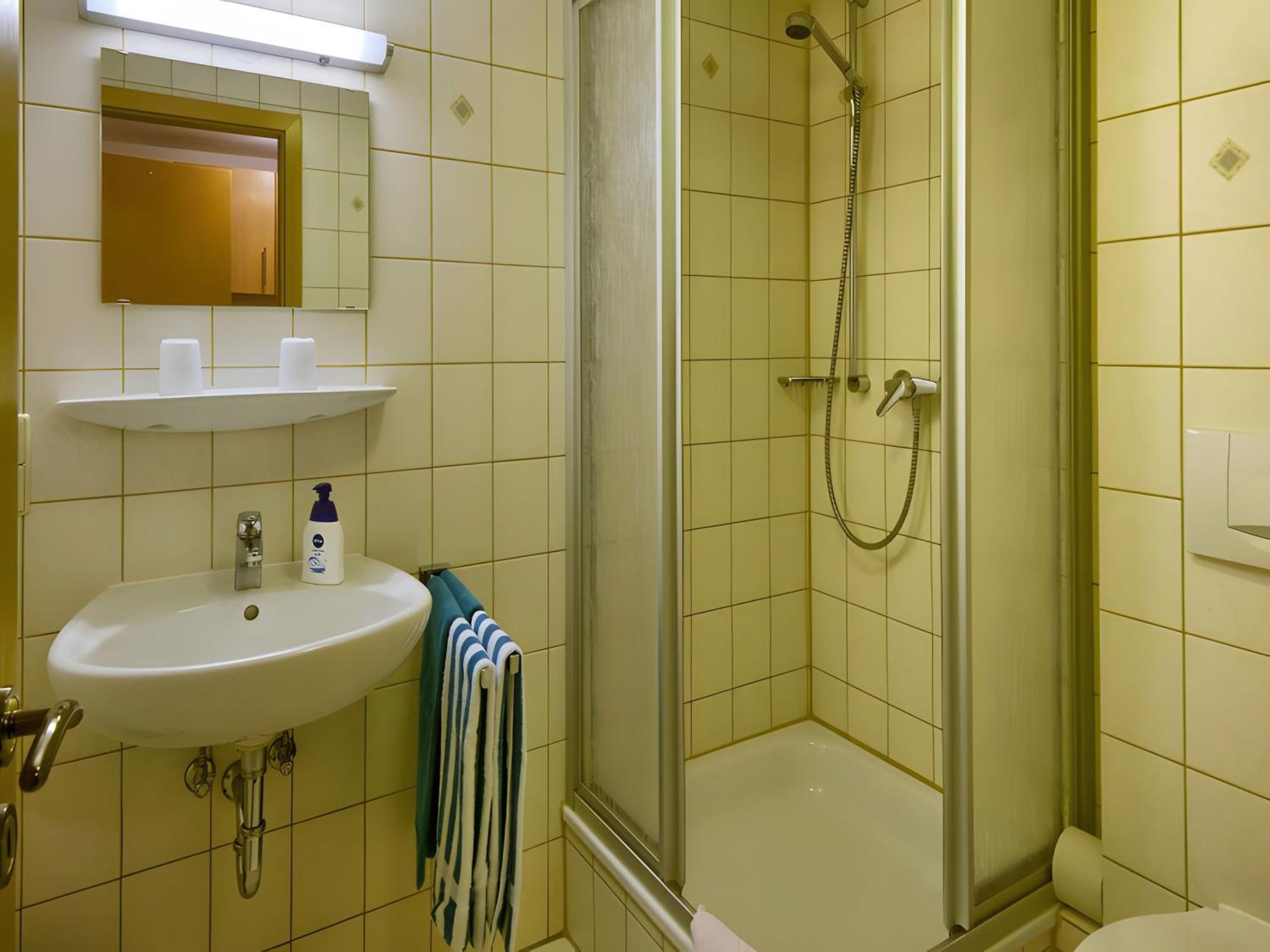 Gasthaus-Pension Zum Loewen Grafenhausen Dış mekan fotoğraf