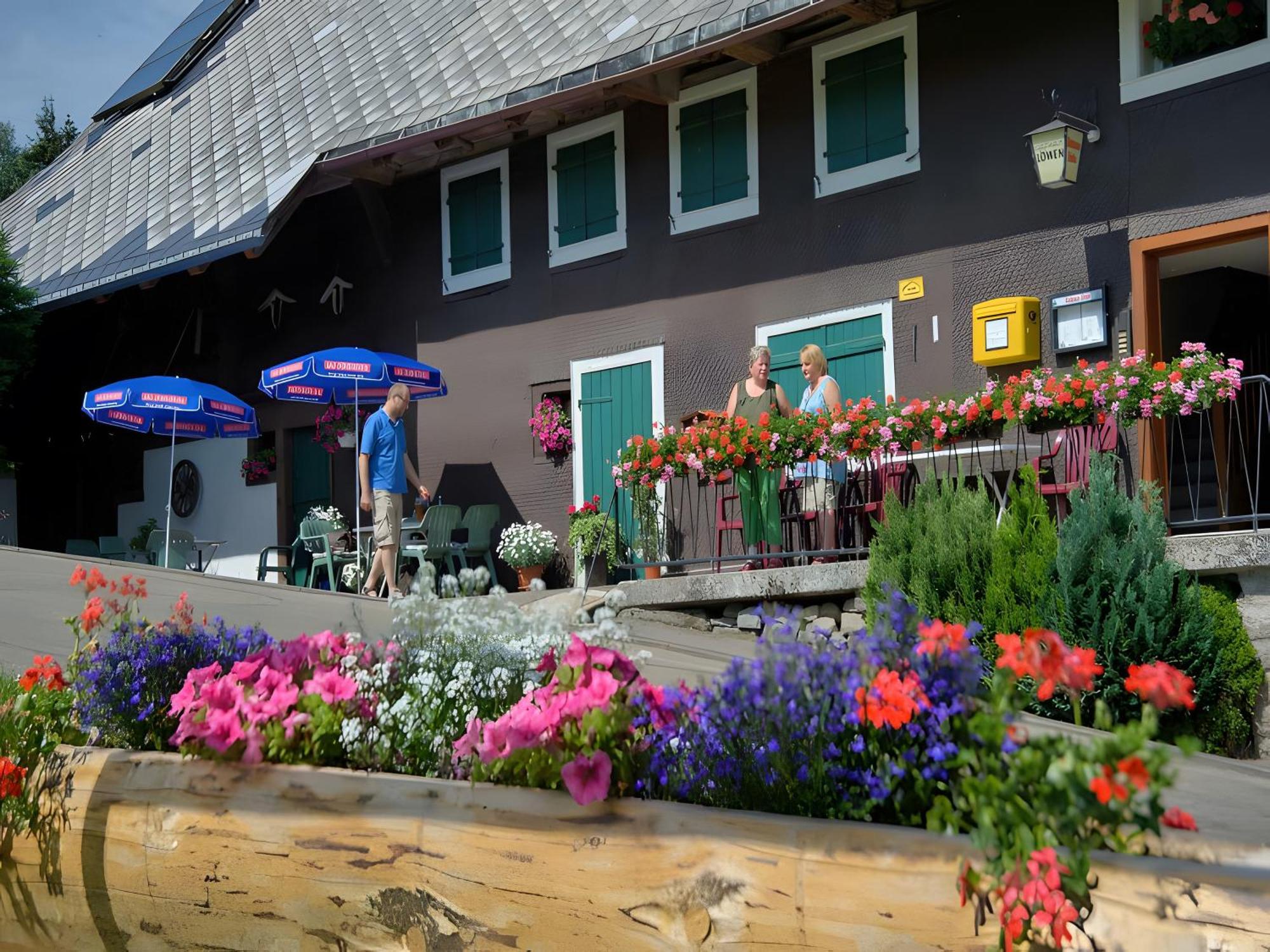 Gasthaus-Pension Zum Loewen Grafenhausen Dış mekan fotoğraf